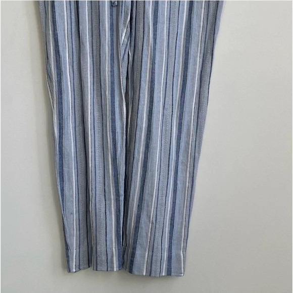 Cloth & Stone Striped Tie Back Rayon Linen Blue romper
Jumpsuit pants Size Large - Picture 4 of 15